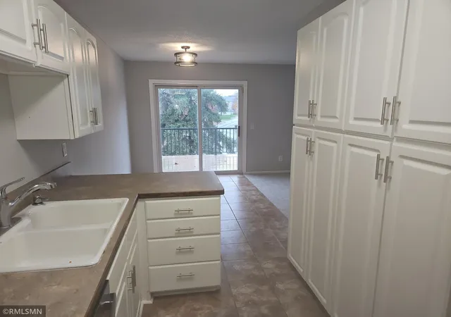 Photo 3 of Single family home for sale at 837 Evergreen Cir, Burnsville, MN 55337 | MLS# 7165363 | Listing updated on 2026-10-28
