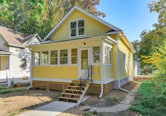 Single family home for sale at 1040 24th Avenue SE, Minneapolis, MN 55414 | MLS# 7165386