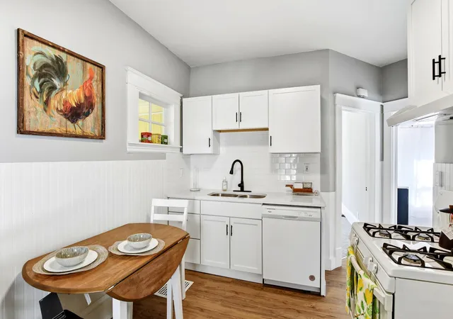 Photo 3 of Single family home for sale at 1040 24th Avenue SE, Minneapolis, MN 55414 | MLS# 7165386 | Listing updated on 2026-10-27