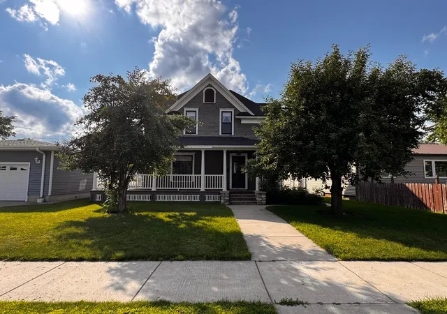 Photo 1 of Single family home for sale at 712 Burke Ave, Harvey, ND 58341 | MLS# 7165446 | Listing updated on 2026-10-28