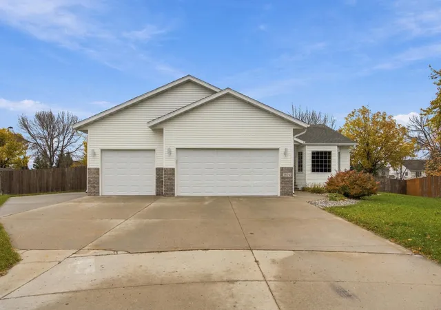Photo 1 of Single family home for sale at 1924 33rd Street S, Moorhead, MN 56560 | MLS# 7165457 | Listing updated on 2026-10-28