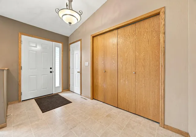 Photo 3 of Single family home for sale at 1924 33rd Street S, Moorhead, MN 56560 | MLS# 7165457 | Listing updated on 2026-10-28