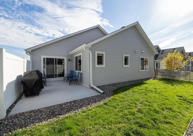Photo 4 of Single family home for sale at 17790 Hoover St NW, Elk River, MN 55330 | MLS# 7165480 | Listing updated on 2026-10-30