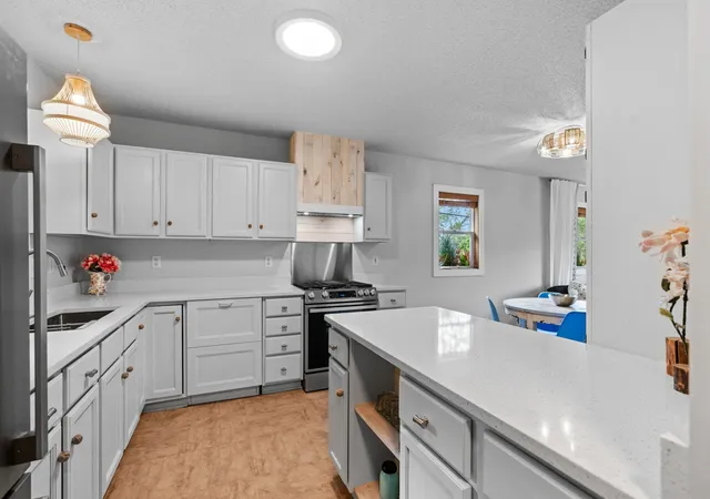 Photo 4 of Single family home for sale at 3000 Devon Ln, Mound, MN 55364 | MLS# 7165532 | Listing updated on 2026-10-30