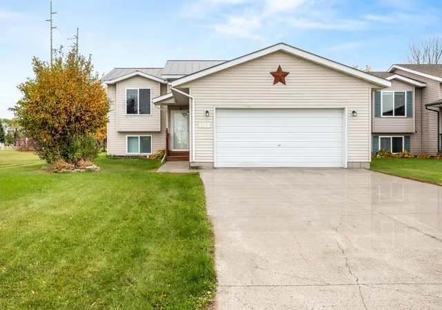 Photo 1 of Single family home for sale at 1119 Wheatland Rd, Wahpeton, ND 58075 | MLS# 7165549 | Listing updated on 2026-10-30