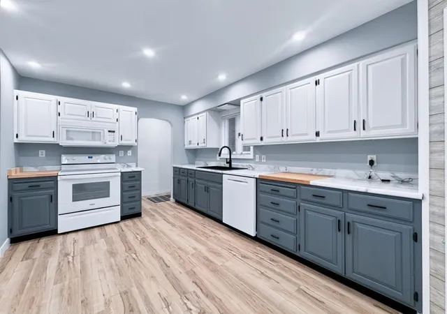 Photo 2 of Single family home for sale at 121 24th Street NE, Bemidji, MN 56601 | MLS# 7165596 | Listing updated on 2026-10-28