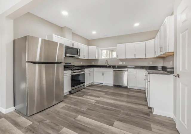 Photo 4 of Single family home for sale at 2310 Leona Dr, Saint Paul, MN 55112 | MLS# 7165603 | Listing updated on 2026-10-28