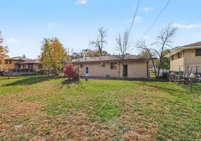 Photo 4 of Single family home for sale at 3106 64th Avenue N, Minneapolis, MN 55429 | MLS# 7165615 | Listing updated on 2026-10-28