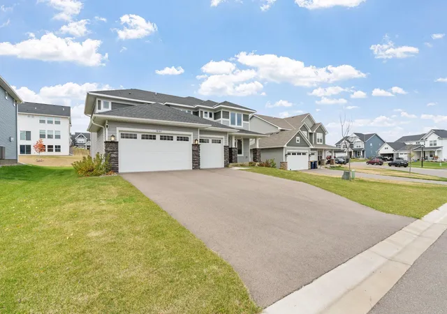 Photo 2 of Single family home for sale at 18167 Hounds Dr, Lakeville, MN 55044 | MLS# 7165648 | Listing updated on 2026-10-29