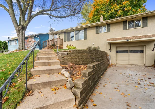 Photo 1 of Single family home for sale at 1900 2nd Street N, South Saint Paul, MN 55075 | MLS# 7165682 | Listing updated on 2026-10-29