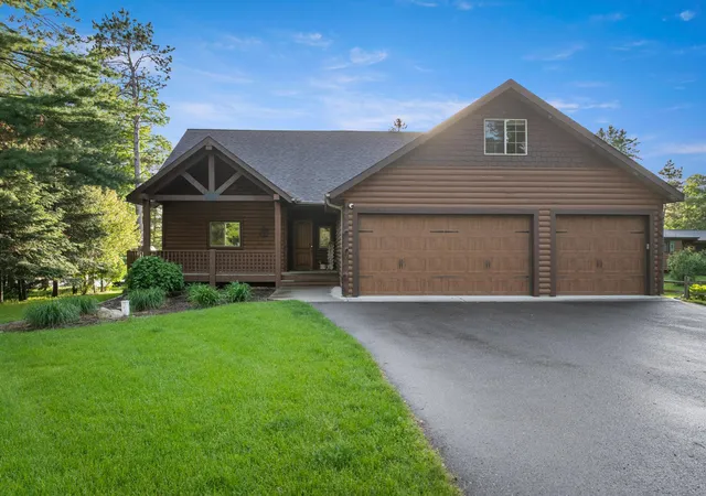 Photo 3 of Single family home for sale at 34515 Happy Landing Rd, Crosslake, MN 56442 | MLS# 7165683 | Listing updated on 2026-10-30