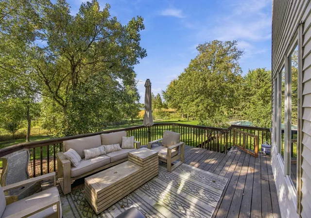 Photo 4 of Single family home for sale at 6228 Oxford Rd S, Shakopee, MN 55379 | MLS# 7165696 | Listing updated on 2026-10-29