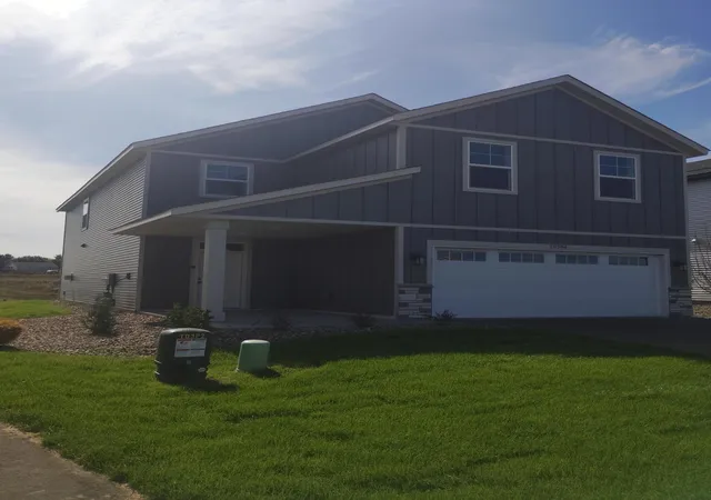 Photo 2 of Single family home for sale at 10569 Goodview Ave S, Cottage Grove, MN 55016 | MLS# 7165711 | Listing updated on 2026-10-28