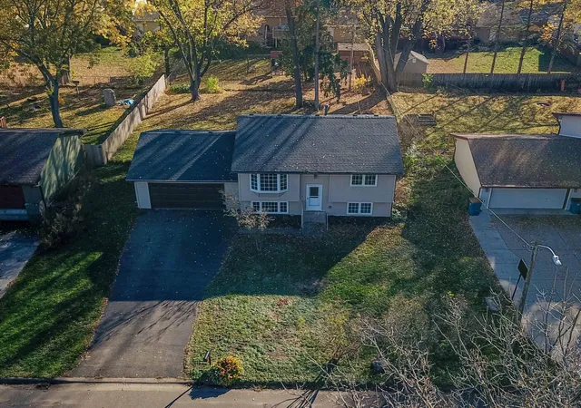 Photo 2 of Single family home for sale at 1800 Webber St, Saint Paul, MN 55110 | MLS# 7165712 | Listing updated on 2026-10-30