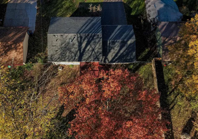 Photo 4 of Single family home for sale at 1800 Webber St, Saint Paul, MN 55110 | MLS# 7165712 | Listing updated on 2026-10-30