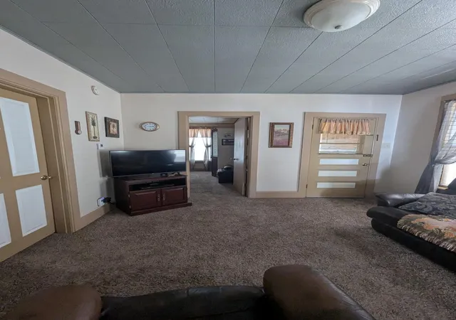 Photo 3 of Single family home for sale at 619 E King St, Winona, MN 55987 | MLS# 7165721 | Listing updated on 2026-10-29