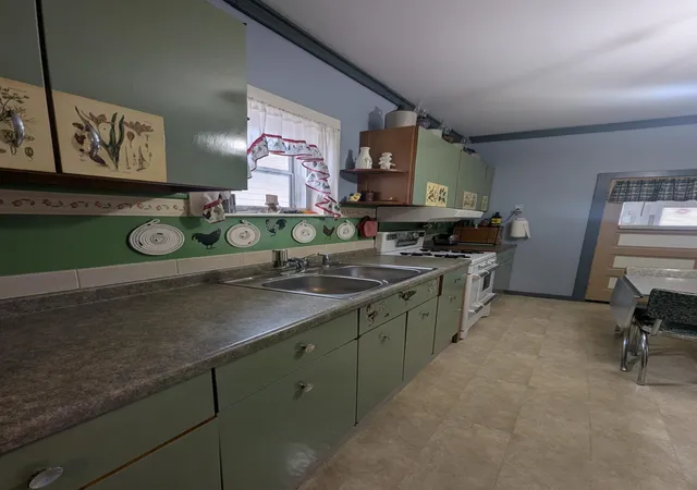 Photo 4 of Single family home for sale at 619 E King St, Winona, MN 55987 | MLS# 7165721 | Listing updated on 2026-10-29