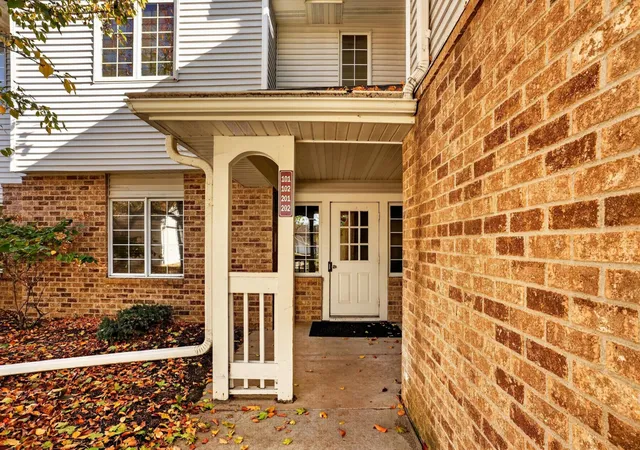 Photo 1 of Condo for sale at 3545 Blue Jay Way #102, Saint Paul, MN 55123 | MLS# 7165735 | Listing updated on 2026-10-30