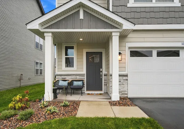 Photo 2 of Single family home for sale at 10760 Henslowe Ave S, Cottage Grove, MN 55016 | MLS# 7165742 | Listing updated on 2026-10-29