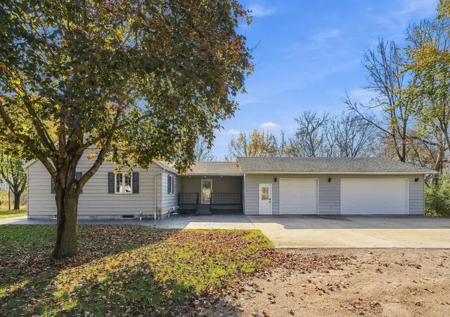 Photo 1 of Single family home for sale at 1514 23rd Street, Glencoe, MN 55336 | MLS# 7165779 | Listing updated on 2026-10-30
