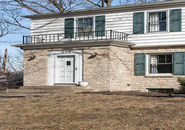Photo 2 of Single family home for sale at 306 Barry Ave N, Wayzata, MN 55391 | MLS# 7165813 | Listing updated on 2026-10-30