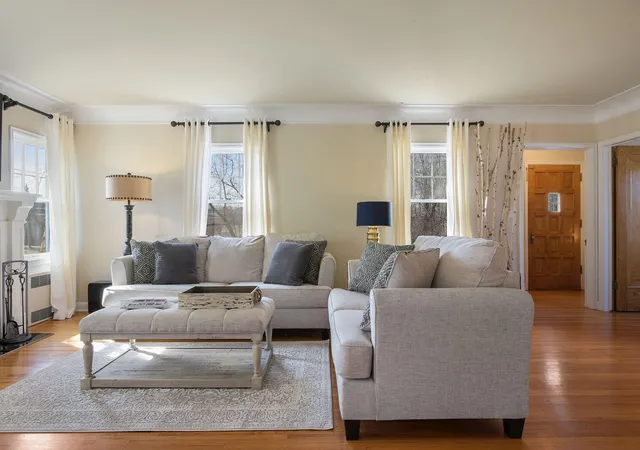 Photo 3 of Single family home for sale at 306 Barry Ave N, Wayzata, MN 55391 | MLS# 7165813 | Listing updated on 2026-10-30