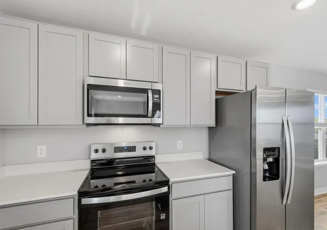 Photo 3 of Single family home for sale at 1983 Aztec Ave, Shakopee, MN 55379 | MLS# 7165850 | Listing updated on 2026-10-29
