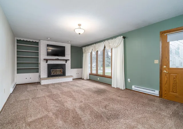 Photo 3 of Single family home for sale at 530 5th Street SE, Mayville, ND 58257 | MLS# 7165930 | Listing updated on 2026-10-29