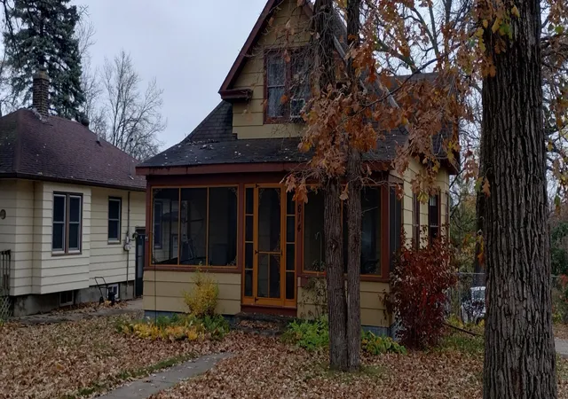 Photo 1 of Single family home for sale at 614 N Cleveland Ave, Fergus Falls, MN 56537 | MLS# 7165945 | Listing updated on 2026-10-29