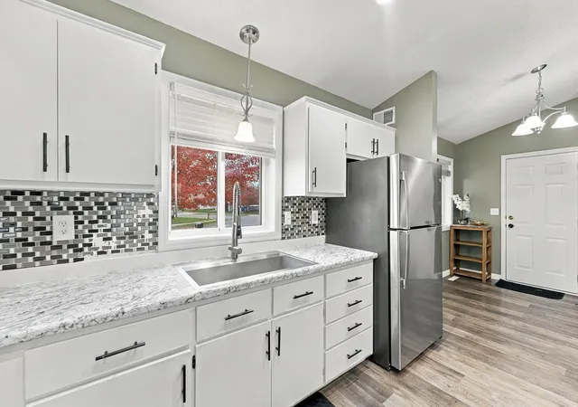 Photo 4 of Single family home for sale at 6429 Savanna Ct, Saint Cloud, MN 56303 | MLS# 7165979 | Listing updated on 2026-10-29