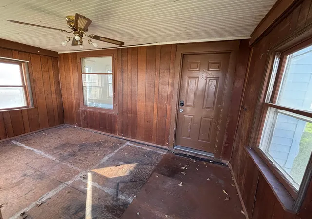Photo 1 of Single family home for sale at 611 Freeborn Ave, Albert Lea, MN 56007 | MLS# 7165997 | Listing updated on 2026-10-30