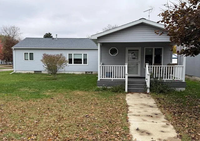 Photo 1 of Sale Pending at 521 E 2nd Street N, Truman, MN 56088 | MLS# 7166031 | Listing updated on 2026-10-28
