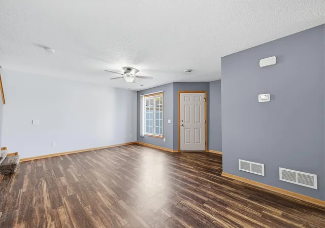 Photo 3 of Single family home for sale at 202 E Orchard St, Belle Plaine, MN 56011 | MLS# 7166032 | Listing updated on 2026-10-30