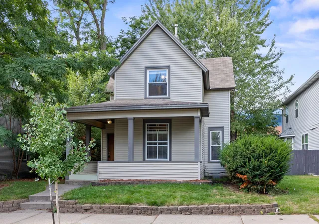 Single family home for sale at 2927 Girard Ave N, Minneapolis, MN 55411 | MLS# 7166070