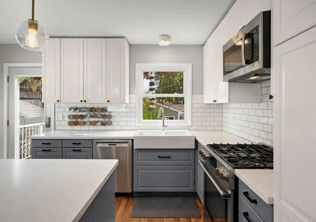 Photo 3 of Single family home for sale at 639 Monroe St NE, Minneapolis, MN 55413 | MLS# 7166078 | Listing updated on 2026-10-30
