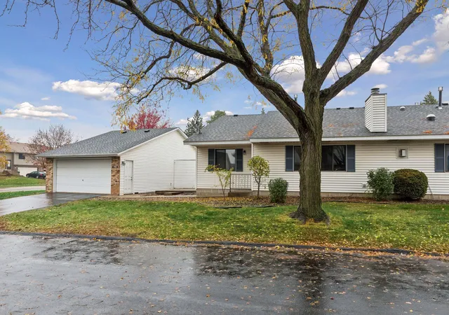 Photo 3 of Single family home for sale at 7741 157th Street W, Saint Paul, MN 55124 | MLS# 7166079 | Listing updated on 2026-10-29