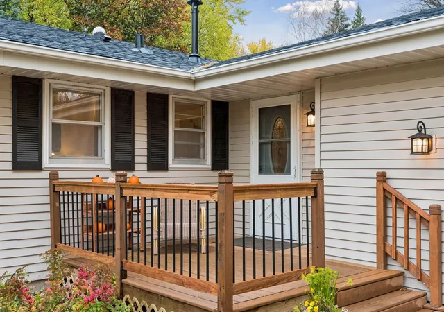 Photo 2 of Single family home for sale at 9924 Little Cir, Minneapolis, MN 55437 | MLS# 7166138 | Listing updated on 2026-10-29