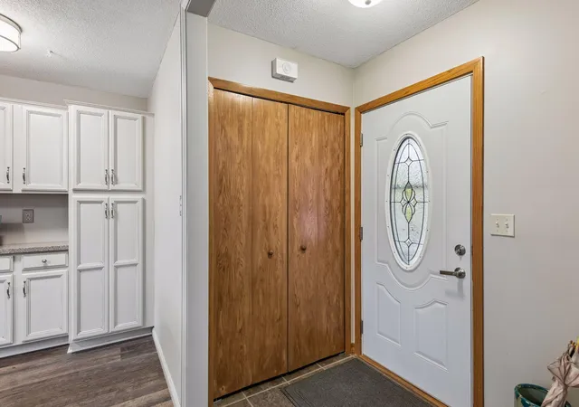 Photo 3 of Single family home for sale at 9924 Little Cir, Minneapolis, MN 55437 | MLS# 7166138 | Listing updated on 2026-10-29