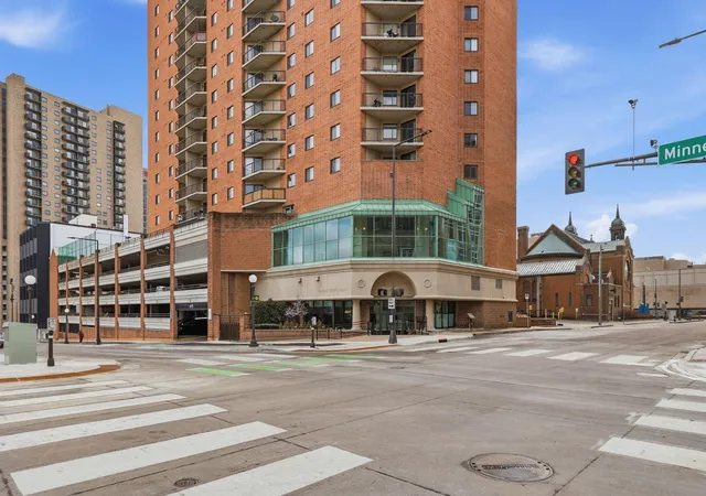 Photo 2 of Condo for sale at 78 10th Street E #1702, Saint Paul, MN 55101 | MLS# 7166143 | Listing updated on 2026-10-29