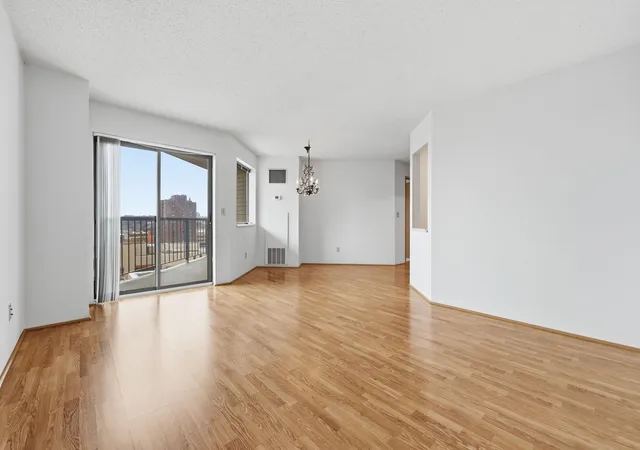 Photo 3 of Condo for sale at 78 10th Street E #1702, Saint Paul, MN 55101 | MLS# 7166143 | Listing updated on 2026-10-29