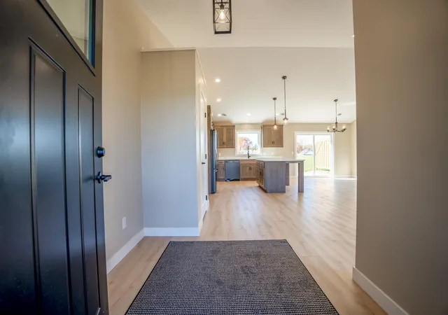 Photo 2 of Single family home for sale at 208 Pine St NW, New London, MN 56273 | MLS# 7166150 | Listing updated on 2026-10-29