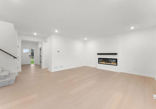 Photo 2 of Single family home for sale at 1274 Hadley Hills Dr NE, Rochester, MN 55906 | MLS# 7166192 | Listing updated on 2026-10-28