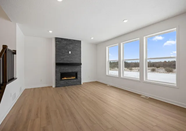 Photo 4 of Single family home for sale at 1090 Achilles Dr, Rosemount, MN 55068 | MLS# 7166213 | Listing updated on 2026-10-28