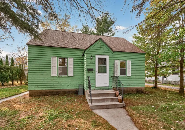 Single family home for sale at 309 7th Street, River Falls, WI 54022 | MLS# 7166244