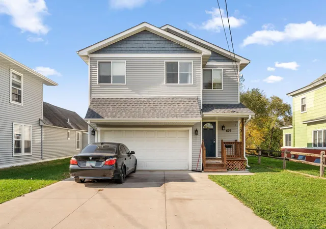 Photo 1 of Single family home for sale at 636 Hall Ave, Saint Paul, MN 55107 | MLS# 7166289 | Listing updated on 2026-10-29