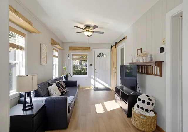 Photo 4 of Single family home for sale at 4733 36th Avenue S, Minneapolis, MN 55406 | MLS# 7166338 | Listing updated on 2026-10-29