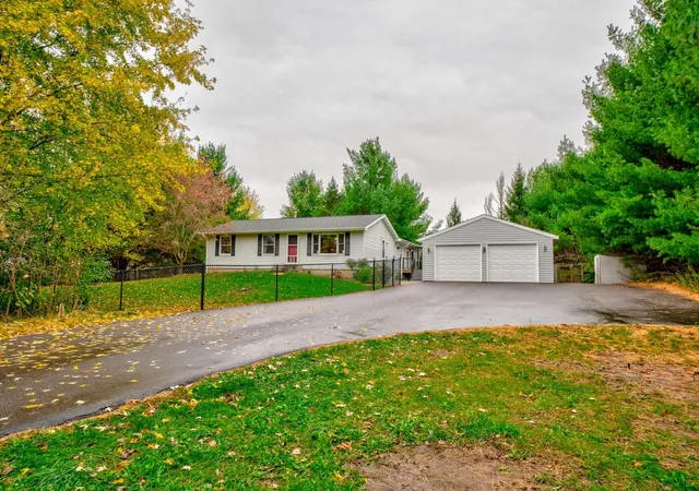 Photo 1 of Single family home for sale at 1239 County Rd E, New Richmond, WI 54017 | MLS# 7166346 | Listing updated on 2026-10-29