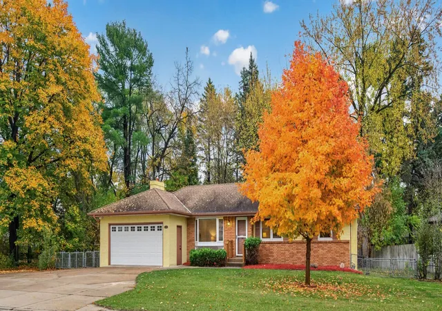 Photo 1 of Single family home for sale at 2199 Long Lake Rd, Saint Paul, MN 55112 | MLS# 7166405 | Listing updated on 2026-10-29