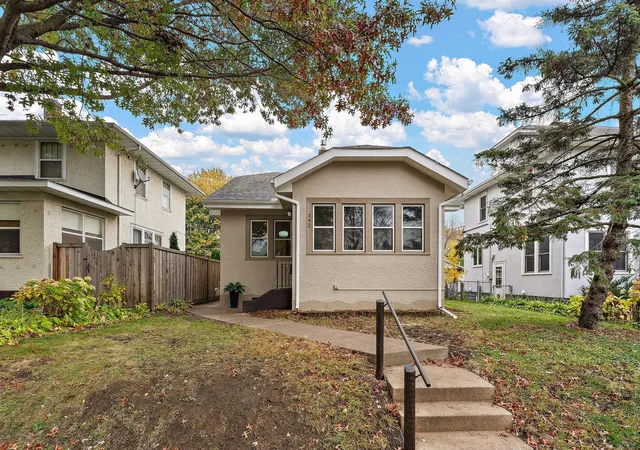 Photo 3 of Single family home for sale at 342 Saratoga St S, Saint Paul, MN 55105 | MLS# 7166445 | Listing updated on 2026-10-29