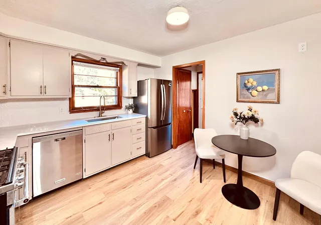 Photo 4 of Single family home for sale at 938 County Rd C2 W, Saint Paul, MN 55113 | MLS# 7166458 | Listing updated on 2026-10-30